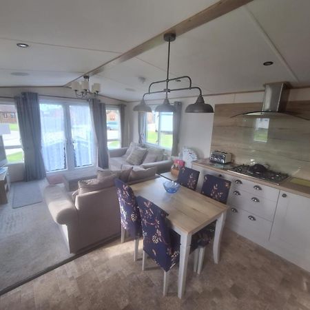 Beautiful Holiday 3 Bed Home Camber-Sands Екстериор снимка